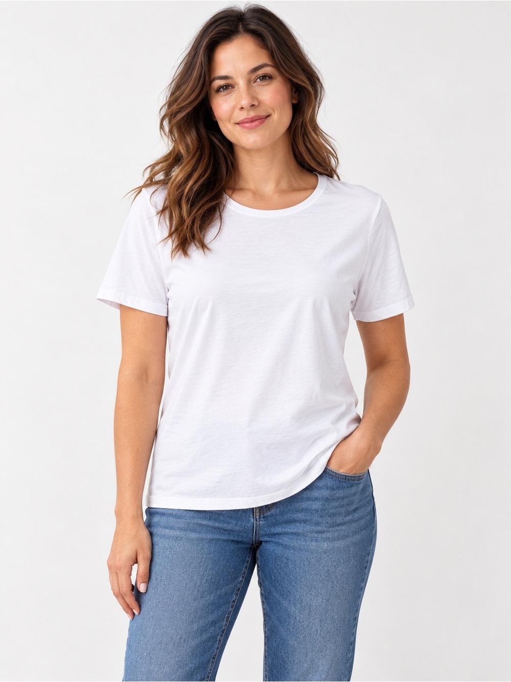 d&co. Essentials Women’s White Crewneck T-Shirt Size L New Without Tags
